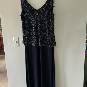 Ronni Nicole II Stretch Flattering Dress Size 14W